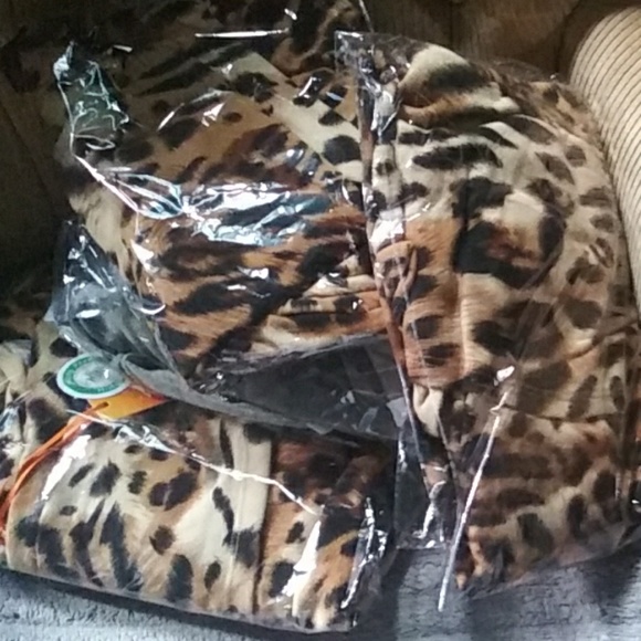 😘temporary mardown⚡⬇gorgeous animal print dress - Picture 3 of 5